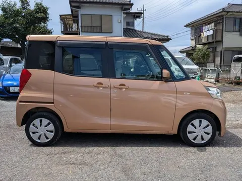 Mitsubishi eK Space
