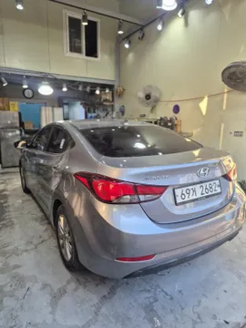 Hyundai Elantra (Avante)