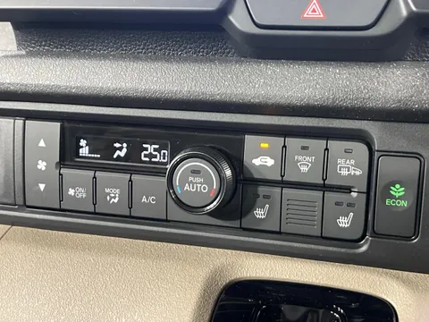 Honda N-BOX Joy