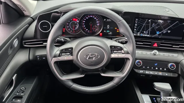 Hyundai Elantra (Avante)