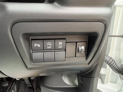 Nissan Clipper Van