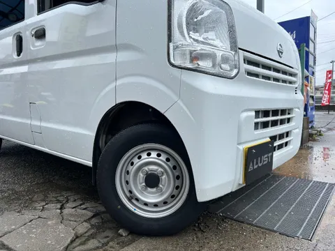 Nissan Clipper