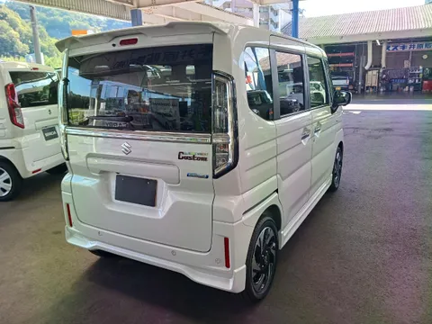 Suzuki Spacia Custom