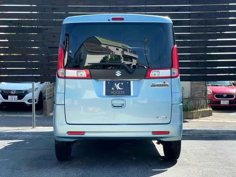Suzuki Spacia