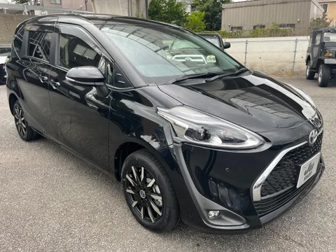 Toyota Sienta