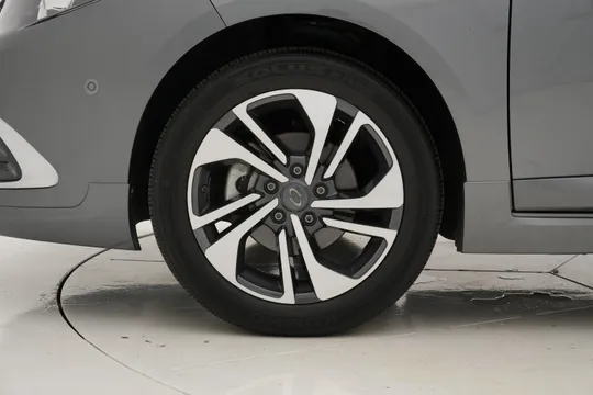 Renault SM3