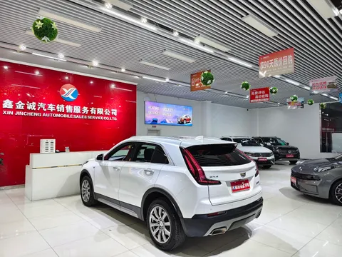 Cadillac XT4