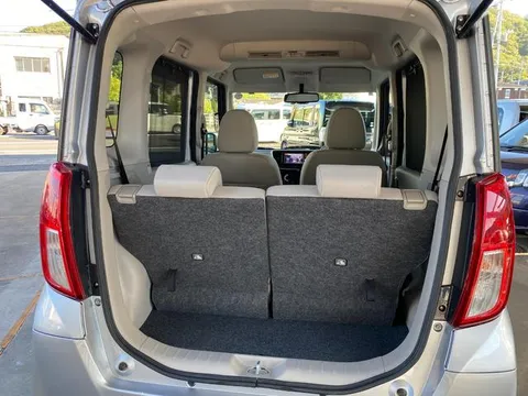 Mitsubishi eK Space
