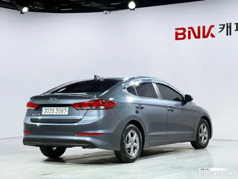 Hyundai Elantra (Avante)