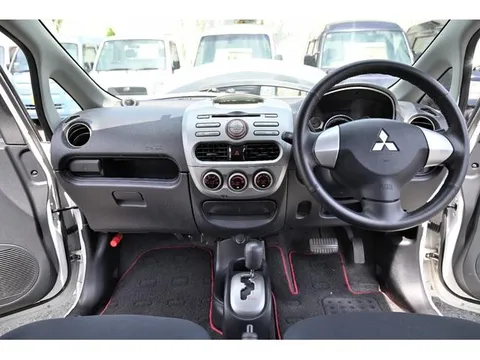 Mitsubishi I