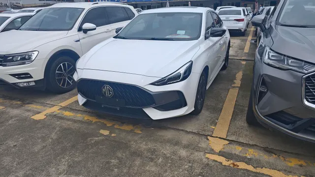 MG MG5