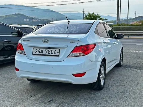 Hyundai Accent