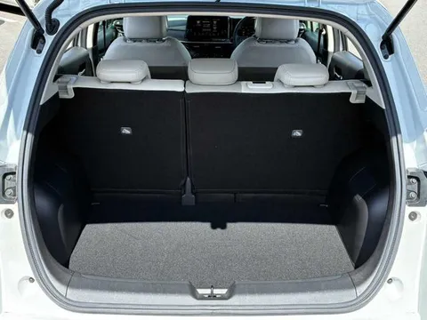 Nissan Note Aura