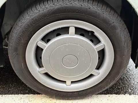 Daihatsu Mira Tocot
