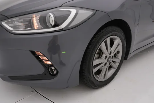 Hyundai Elantra (Avante)