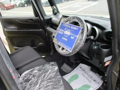 Honda N-BOX Custom