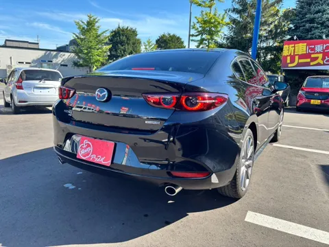 Mazda MAZDA3 Sedan