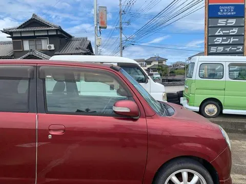 Daihatsu Mira Gino