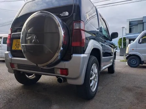 Mitsubishi Pajero Mini