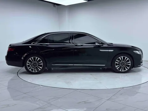 Lincoln Continental