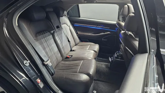 Genesis G90 (EQ900)