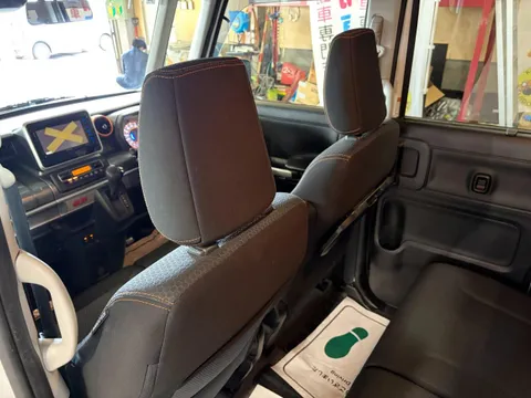 Suzuki Spacia Gear