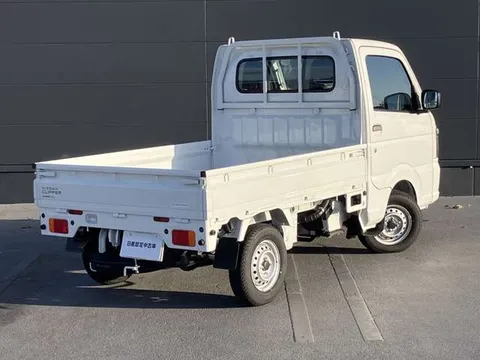 Nissan Clipper Truck