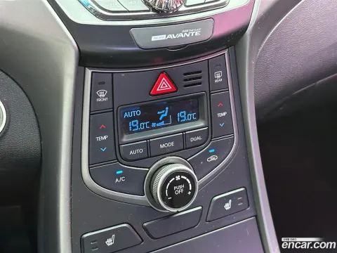 Hyundai Elantra (Avante)