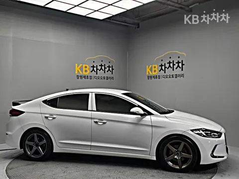Hyundai Elantra (Avante)