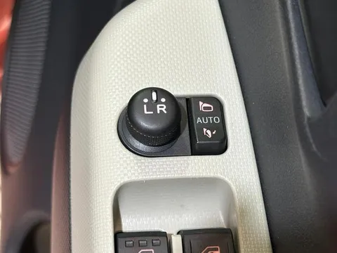 Daihatsu Mira Tocot