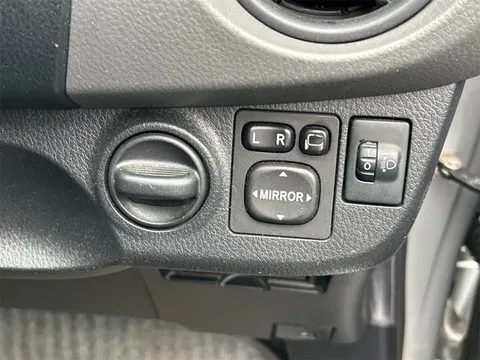 Toyota Yaris (Vitz)