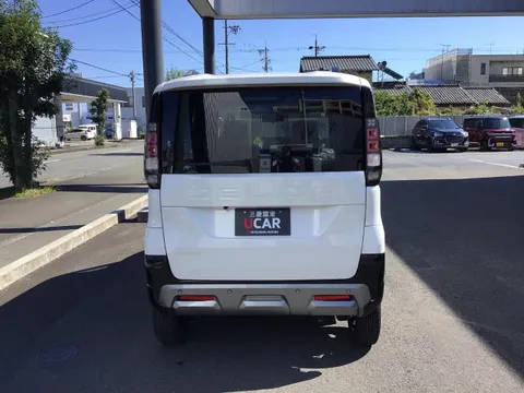 Mitsubishi Delica Mini