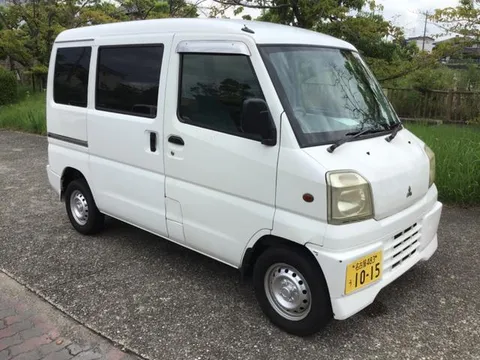 Mitsubishi Minicab Van