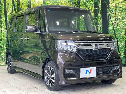 Honda N-BOX Custom