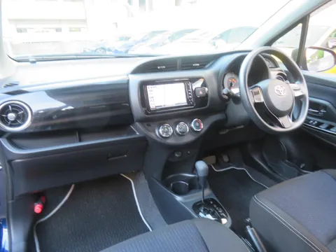 Toyota Yaris (Vitz)