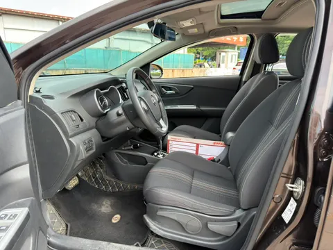 Dongfeng AX3