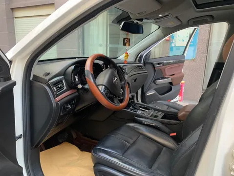 Gac GS8