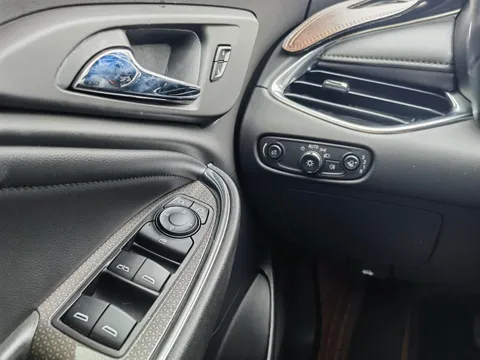 Chevrolet Malibu XL