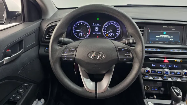 Hyundai Elantra (Avante)