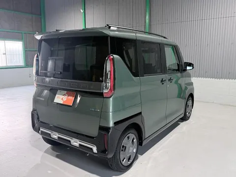Mitsubishi Delica Mini