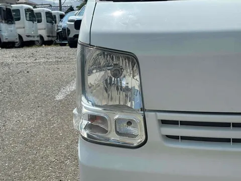 Mitsubishi Minicab Van