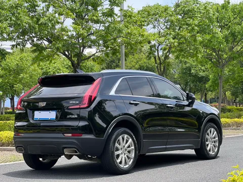 Cadillac XT4