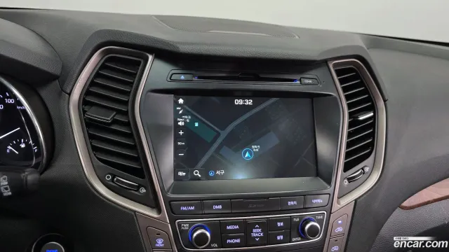 Hyundai Grand Santa Fe (Maxcruz)