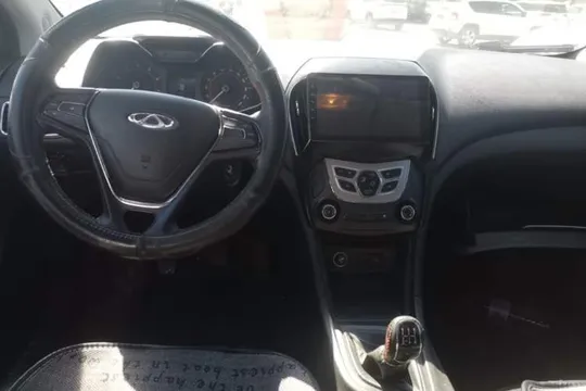 Chery Arrizo 5