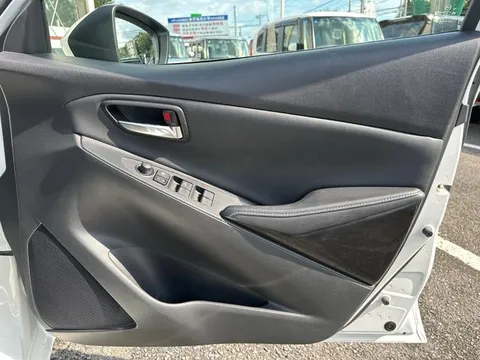 Mazda Mazda2 (Demio)