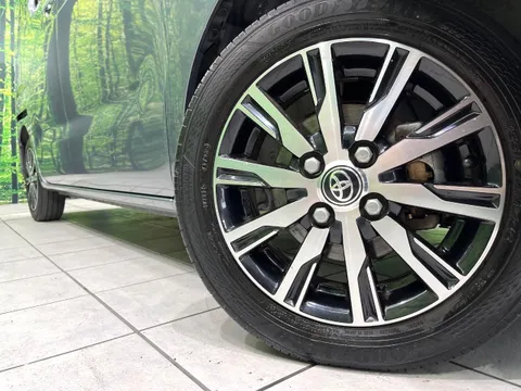 Toyota Pixis Mega
