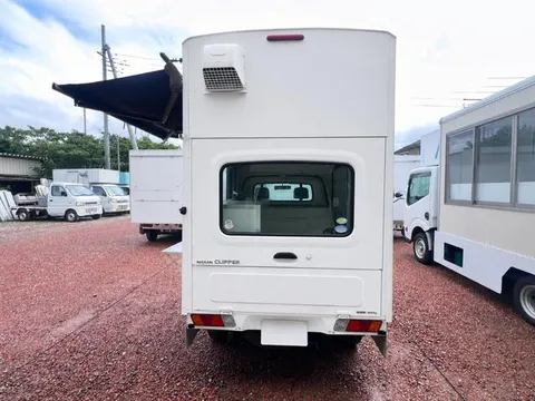 Nissan Clipper Truck