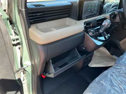 Mitsubishi Delica Mini