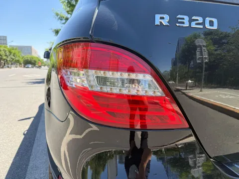 Mercedes-Benz R-Class
