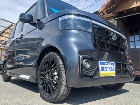 Honda N-BOX Custom